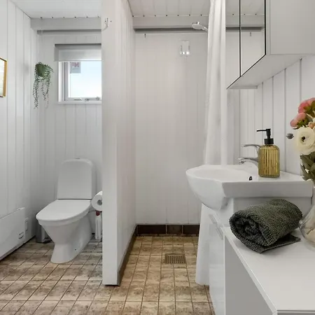 3 Bedroom Gorgeous In Toftlund Prázdninový dům *